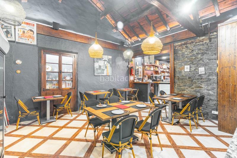Foto b9c3a216-900d-46b4-8165-b3b99802af54. Local comercial a calle calle aurelio martínez 7 a Valdés