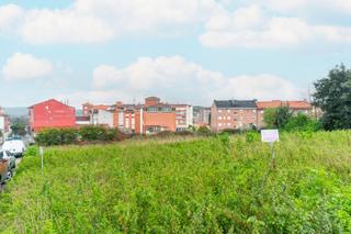 Terreno residenziale in Calle calle de bernardino guardado. Terreno urbano en el pozón aviles.