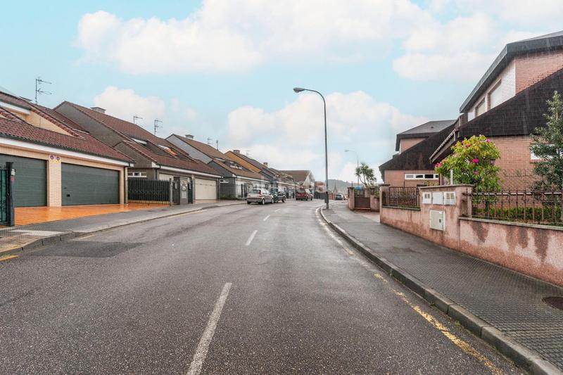 Foto a41d5efe-b23d-4694-b3c6-8f75d178e8ac. Wohngrundstück in calle calle de bernardino guardado in Avilés