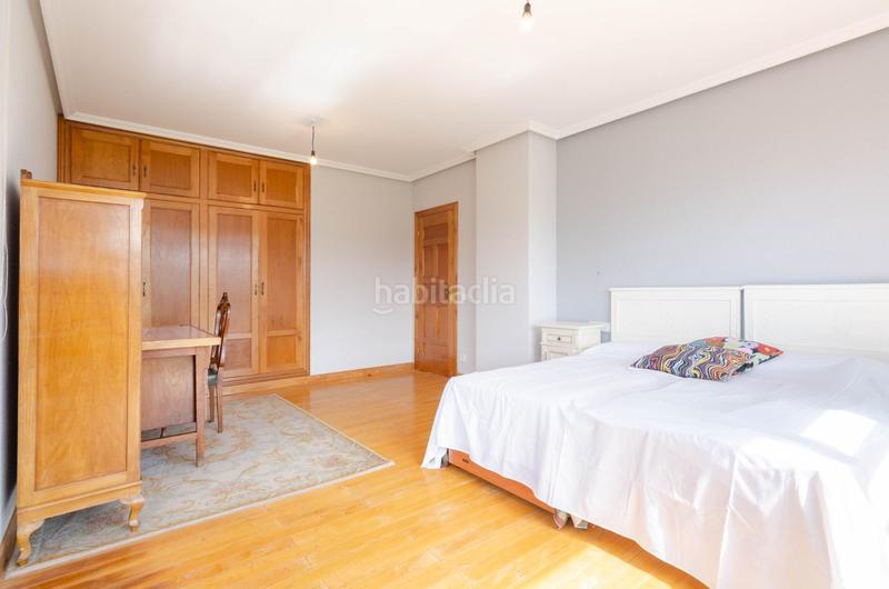 Foto f2b5e4a4-c176-459d-a2d8-96d669d59dbc. Xalet a san cucao 113 a Llanera