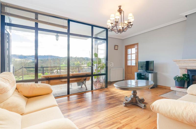 Foto f5ba6daa-bf53-4819-b1e3-b1852c75752c. Xalet a san cucao 113 a Llanera