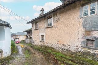 Masia a Aldea carboniella. 2 casas con finca