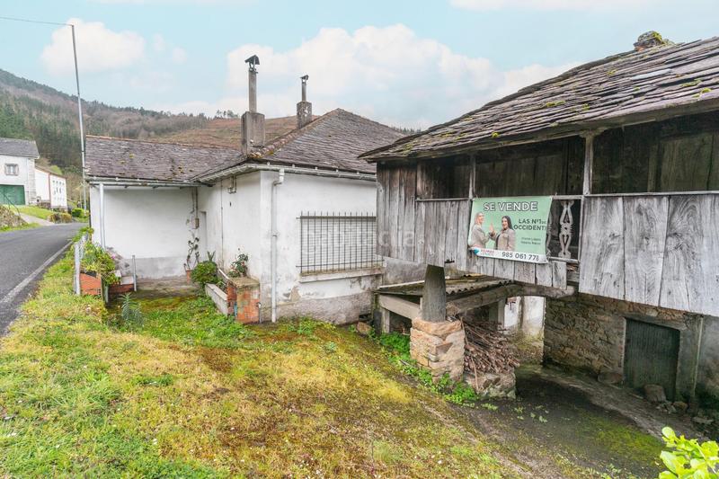 Foto e4ba4783-9761-46d8-8d84-b72579027a5c. Casa en polígono 1 paraje 98 aviada 77 casa con panera en un entorno magico en Boal