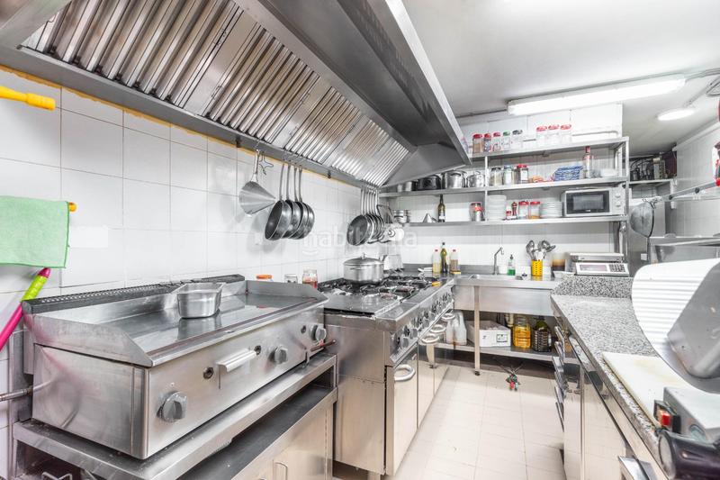 Foto 13b78de5-63be-43d4-98ca-f9d5fa90d422. Local comercial en calle doctor casal 11 en Salesas - Foncalada - Campoamor Oviedo