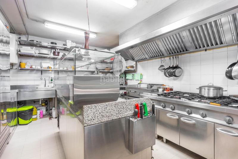 Foto 66cea675-55c7-40bf-9778-8ee635dc1218. Local comercial en calle doctor casal 11 en Salesas - Foncalada - Campoamor Oviedo