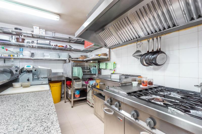 Foto 446522c5-ef4f-40a8-a680-f734fb9a3a01. Local commercial dans calle doctor casal 11 dans Salesas - Foncalada - Campoamor Oviedo