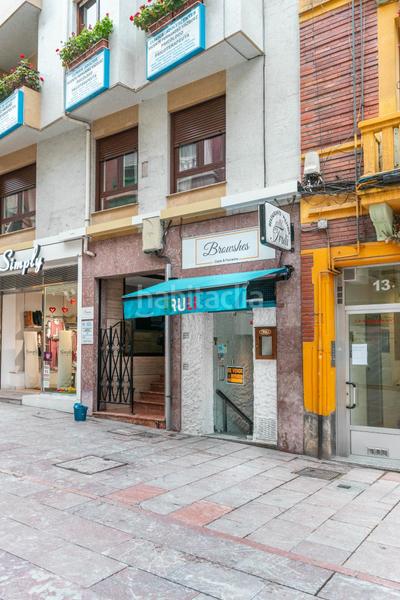 Foto 51110009-2b44-48c2-9c4e-1039f3991e25. Locale commerciale in calle doctor casal 11 in Salesas - Foncalada - Campoamor Oviedo