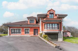 Casa en San Claudio - Trubia - Las Caldas. Exclusiva propiedad en prados de santa marina, oviedo