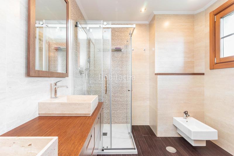 Foto d941ba27-b571-48e3-90ff-15a1ed850ef6. Casa exclusiva propiedad en prados de santa marina, en Oviedo