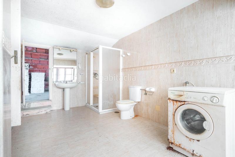 Foto 46bdb0eb-2b59-469e-b8cb-40bcb94c6975. Casa en fueyo 11 vive, emprende o invierte en tiñana! en Siero