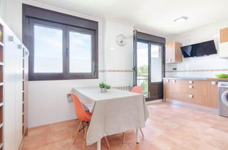 Pis a Olmos los 1. Exclusivo piso en soto de llanera  ideal para familias, con alta