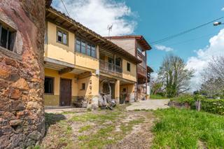 Casa adossada a Peruyeru, el 8. Casa con terreno en viña, vistas abiertas y entorno único