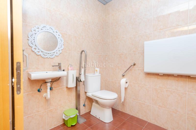 Foto 74c72a19-9463-4d5b-9f5c-73067d0af0bf. Local comercial a La Felguera Langreo