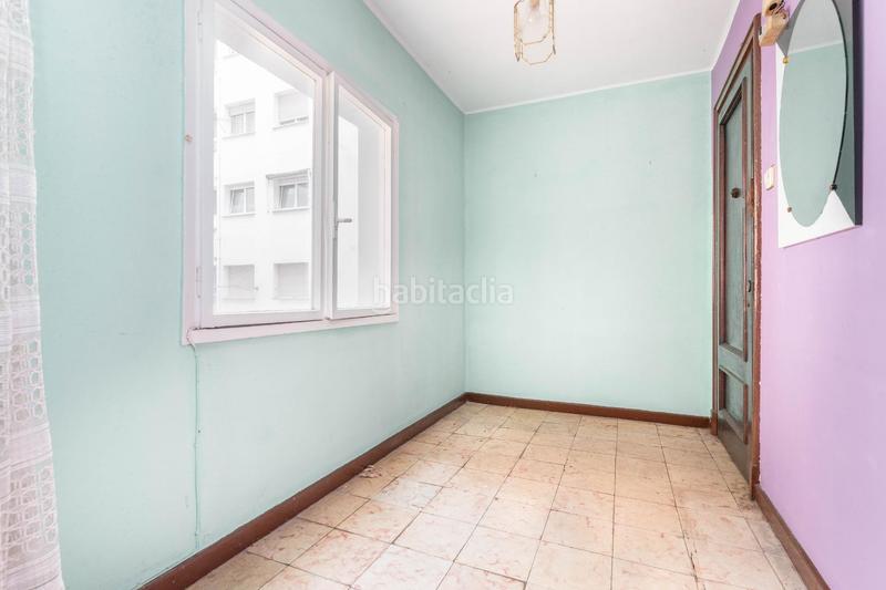 Foto 4893d5bc-3766-450c-be8b-b9e6086a9468. Piso en avenida torrelavega 24 tu nuevo hogar en el centro te espera! piso con terraza y potencial para reformar en Oviedo