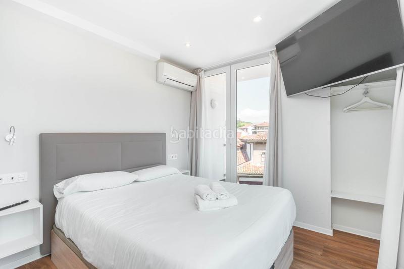 Foto 2132a5d8-e15b-4e0c-8fb1-78da6ce7b307. Edificio en calle san pelayo 19 hotel apartamentos el beyu cangas de onis en Cangas de Onís