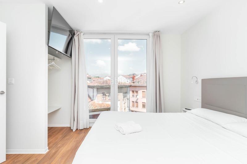 Foto 7d3ae6d4-4cbd-4ba4-9e20-48b4a6210d85. Edificio en calle san pelayo 19 hotel apartamentos el beyu cangas de onis en Cangas de Onís