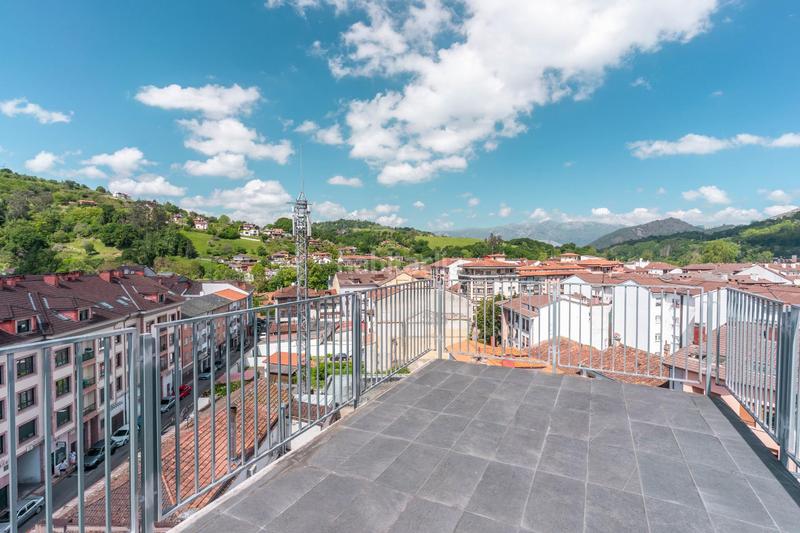 Foto f37ebff4-9d50-4ead-8898-dec051a9c223. Edificio en calle san pelayo 19 hotel apartamentos el beyu cangas de onis en Cangas de Onís