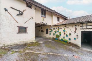 Casa adossada a Lugar carbayin alto. Casa de pueblo para entrar a vivir.