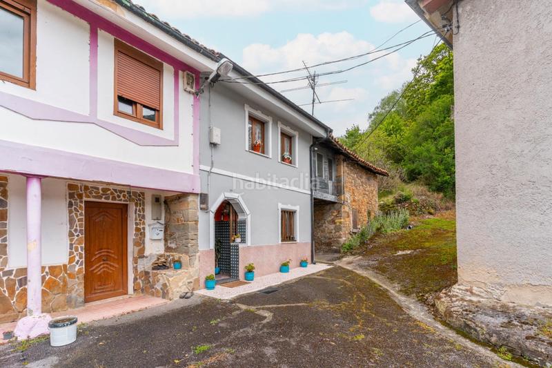 Foto a9bf1a4f-9dcb-47e2-968d-27a2549dfec2. Casa adossada a lugar carbayin alto a Carbayin-Lieres-Valdesoto Siero