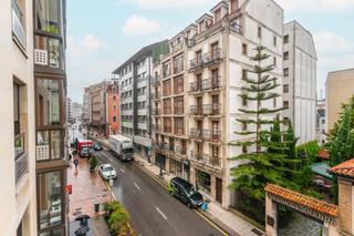 Appartement à Calle jovellanos 8. Piso en el centro de oviedo