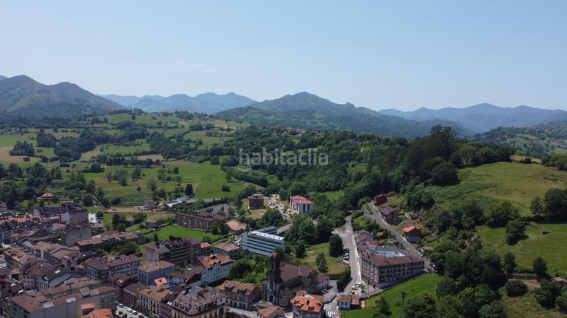 Foto b561772f-87a9-4f8b-91c4-956cdb39b650. Terreny residencial a calle de tercias 10 a Piloña