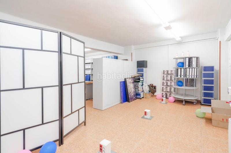 Foto 1771e72a-ac97-4bcd-b6e4-a9c208d3a7b4. Local comercial a calle calle de gonzález besada a Oviedo