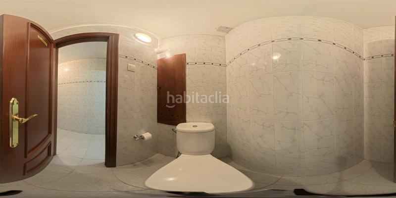 Foto 328b7ada-c17c-44cc-bd76-e78b89263fff. Local comercial a calle calle de gonzález besada a Oviedo