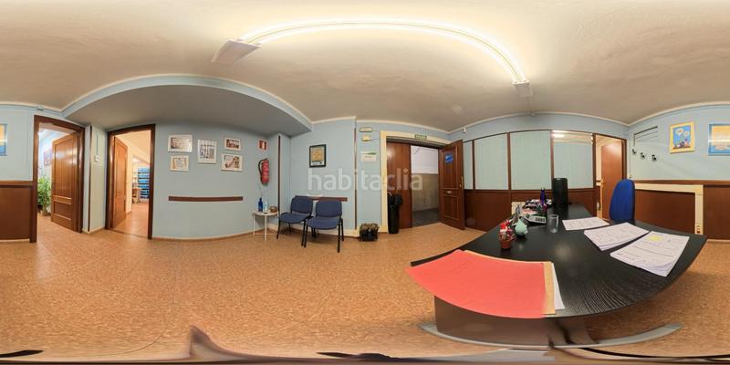 Foto ccee425e-130a-458b-8fff-bff4614185c6. Local comercial a calle calle de gonzález besada a Oviedo