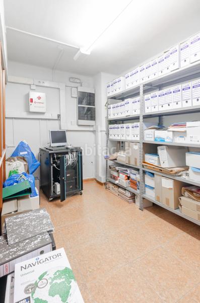 Foto ef8daafb-bced-4695-9d74-baea625168d9. Local comercial a calle calle de gonzález besada a Oviedo