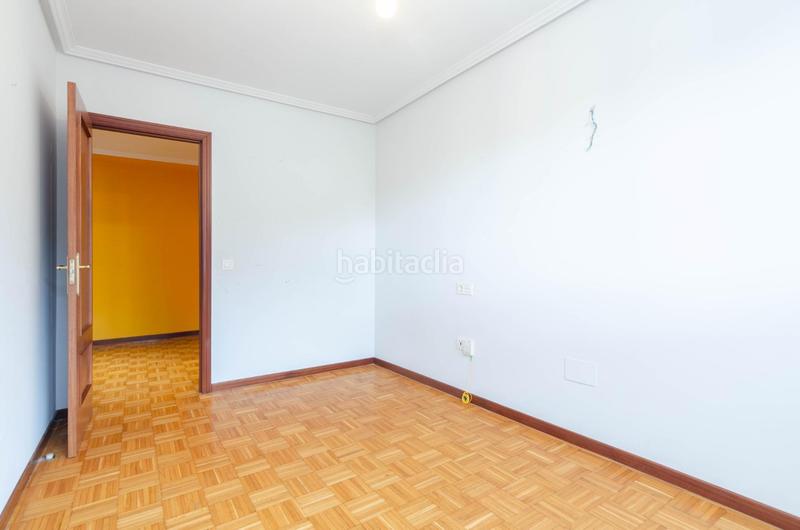 Foto 928e143d-4063-40af-9f9f-2db896df1e96. Piso en calle santa ana 33 el pisazo familiar que estabas buscando en el entrego! en San Martín del Rey Aurelio
