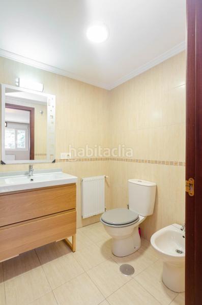 Foto fb229e71-5905-48de-b058-5ce388639f70. Piso en calle santa ana 33 el pisazo familiar que estabas buscando en el entrego! en San Martín del Rey Aurelio
