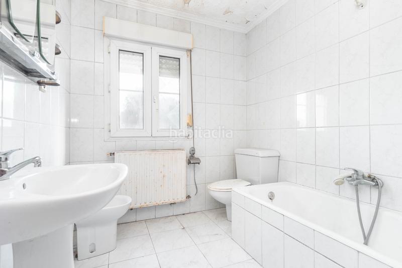 Foto e2ff60f2-2887-4978-87c2-78ec109d6a7d. Casa en lugar llames de baxu 0 casa con terreno en venta en llames de abajo en Nava