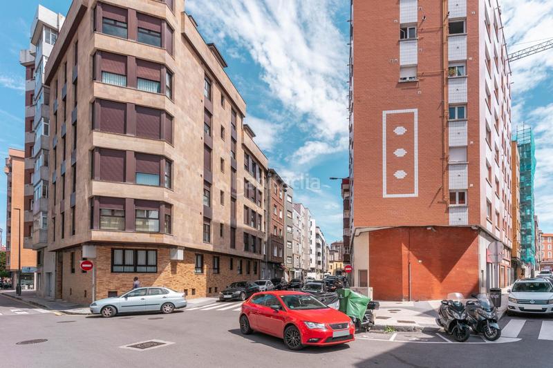 Foto bb338811-b627-4db2-8376-79c8361ebf66. Piso en calle de cuenca 2 piso en el centro de gijon en Gijón