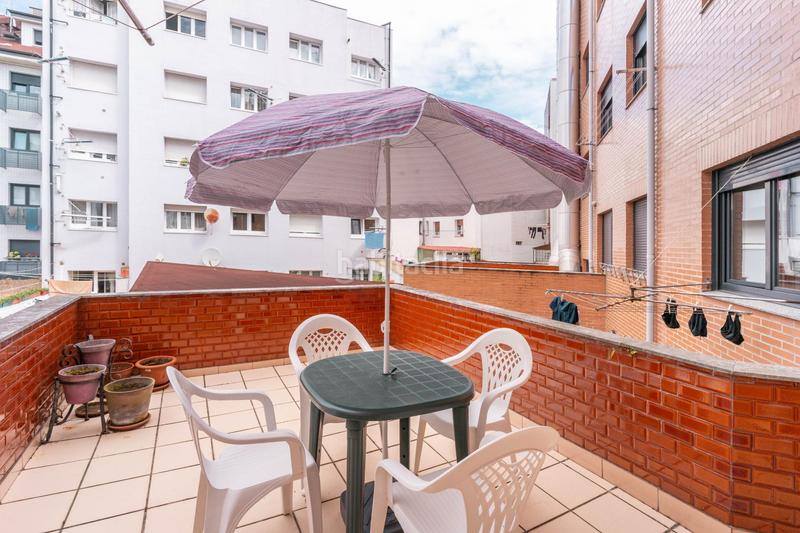 Foto ffda9ca4-33fe-4230-9bdf-cb0f765e2b0d. Piso en calle de cuenca 2 piso en el centro de gijon en Gijón