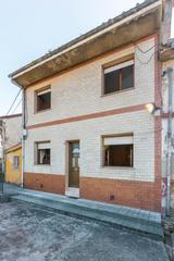 Haus  Cuarteles fuente 10. Casa en venta en la peña de sama