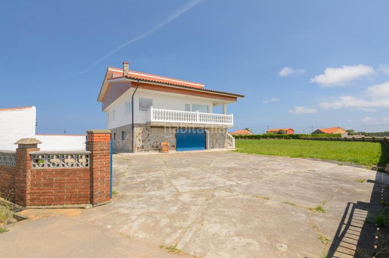 Foto 6f61d6e2-0172-420f-b4ea-f24006412e78. Chalet en ferrero 8 casa en el cabo peñas en Verdicio-Bañugues-Cabo Peña Gozón