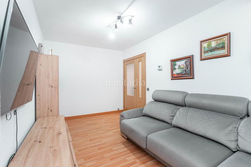 Foto 1a623afa-807a-4fc9-89d4-01138432e4c4. Pis a calle antonio machado 17 a Lugones Siero