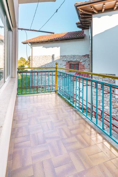 Foto 99cf7459-64c2-4e91-97cb-f2fd55ec2d2a. Chalet in lugar cardosu 106 in Pría-Nueva-Hontoria-Naves Llanes