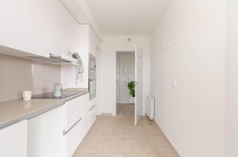 Foto f2ed5953-dcf9-4372-bada-3d38b1bfb0f1. Piso en camino del arbeyal 4 piso a estrenar en 6 planta con terraza y vistas al mar culmia arbeyal ii, en Gijón