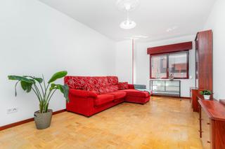 Pis  Calle estacion-san claudio 62. Descubre tu nuevo hogar en san claudio, a tan solo 10de oviedo