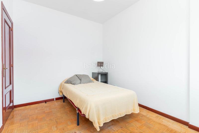 Foto a00bd67c-13c7-41d7-8ab9-b709fd641038. Piso en calle estacion-san claudio 62 descubre tu nuevo hogar en san claudio, a tan solo 10 en Oviedo