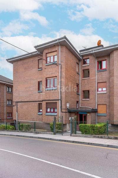 Foto bd7d8b40-137c-46c5-9195-49b3528f0bcf. Piso en calle estacion-san claudio 62 descubre tu nuevo hogar en san claudio, a tan solo 10 en Oviedo