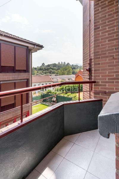 Foto ca182c70-28fe-4561-a93e-36c6816da5b9. Piso en calle estacion-san claudio 62 descubre tu nuevo hogar en san claudio, a tan solo 10 en Oviedo