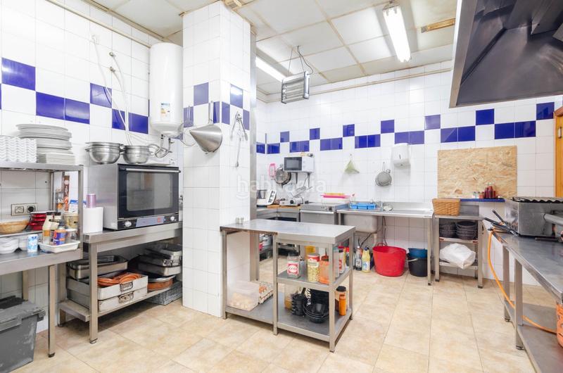 Foto 6087be09-be08-4242-9d1a-6e59663fb069. Location local commercial dans puerto tarna 17 dans Oviedo