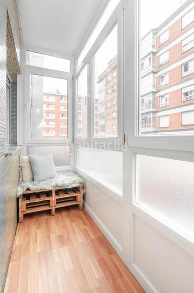 Foto ccb84448-86f7-459c-af6c-c1e062fcfdeb. Piso en calle del roncal 4 piso de 3 habitaciones en el llano en Gijón