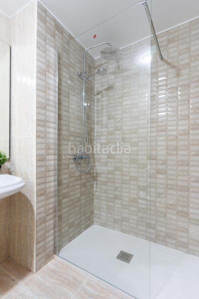 Foto e170c598-ee71-4baa-ada3-197d7a41fef5. Piso en calle doctor marañon 28 piso con terraza en La Felguera en Langreo