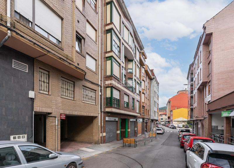 Foto ef3c0dbc-9b3e-4ac7-91fb-27df403e4d34. Piso en calle doctor marañon 28 piso con terraza en La Felguera en Langreo