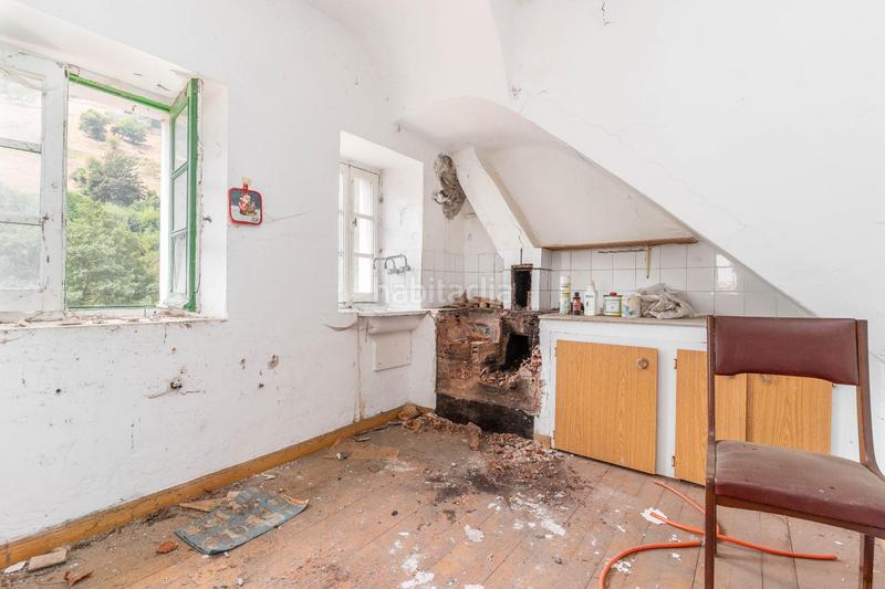 Foto 7889e8df-79c6-4e47-8115-78919c9e77a6. Terreny residencial a avenida leitariegos 40 a Cangas del Narcea