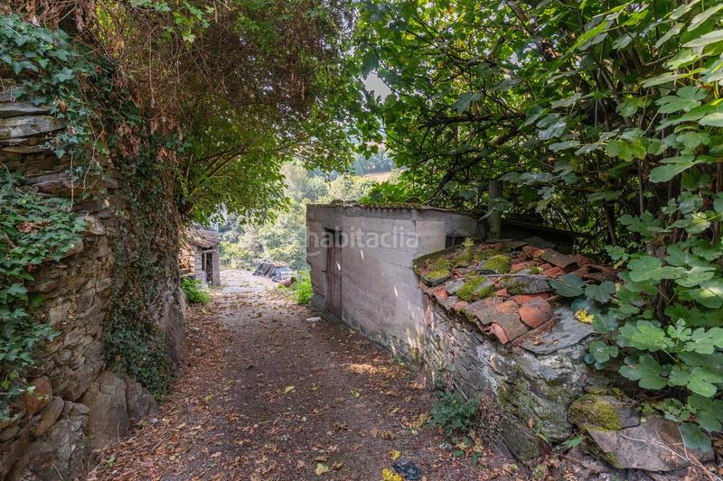 Foto 9fa4782a-22d4-4132-9a12-f05e3ff0b01a. Terreny residencial a avenida leitariegos 40 a Cangas del Narcea
