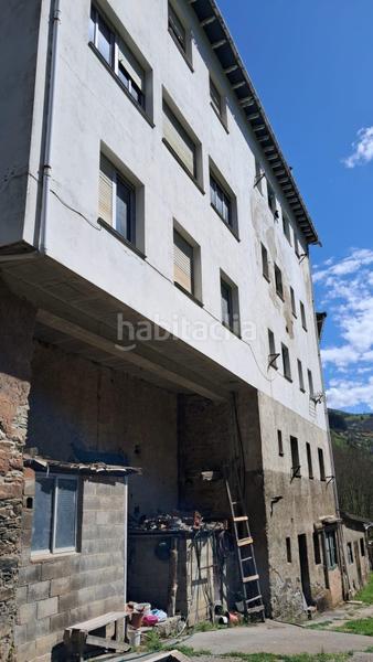 Foto c88c4590-d61b-42f2-9391-6cf8c81a0633. Terreny residencial a avenida leitariegos 40 a Cangas del Narcea